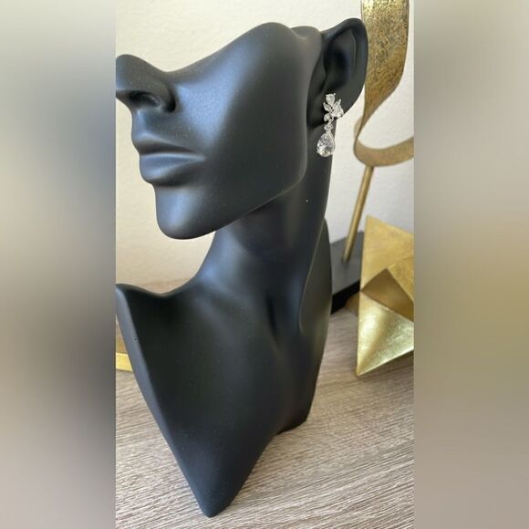 Diamondā
studāearringsāA207 - Picture 2 of 5